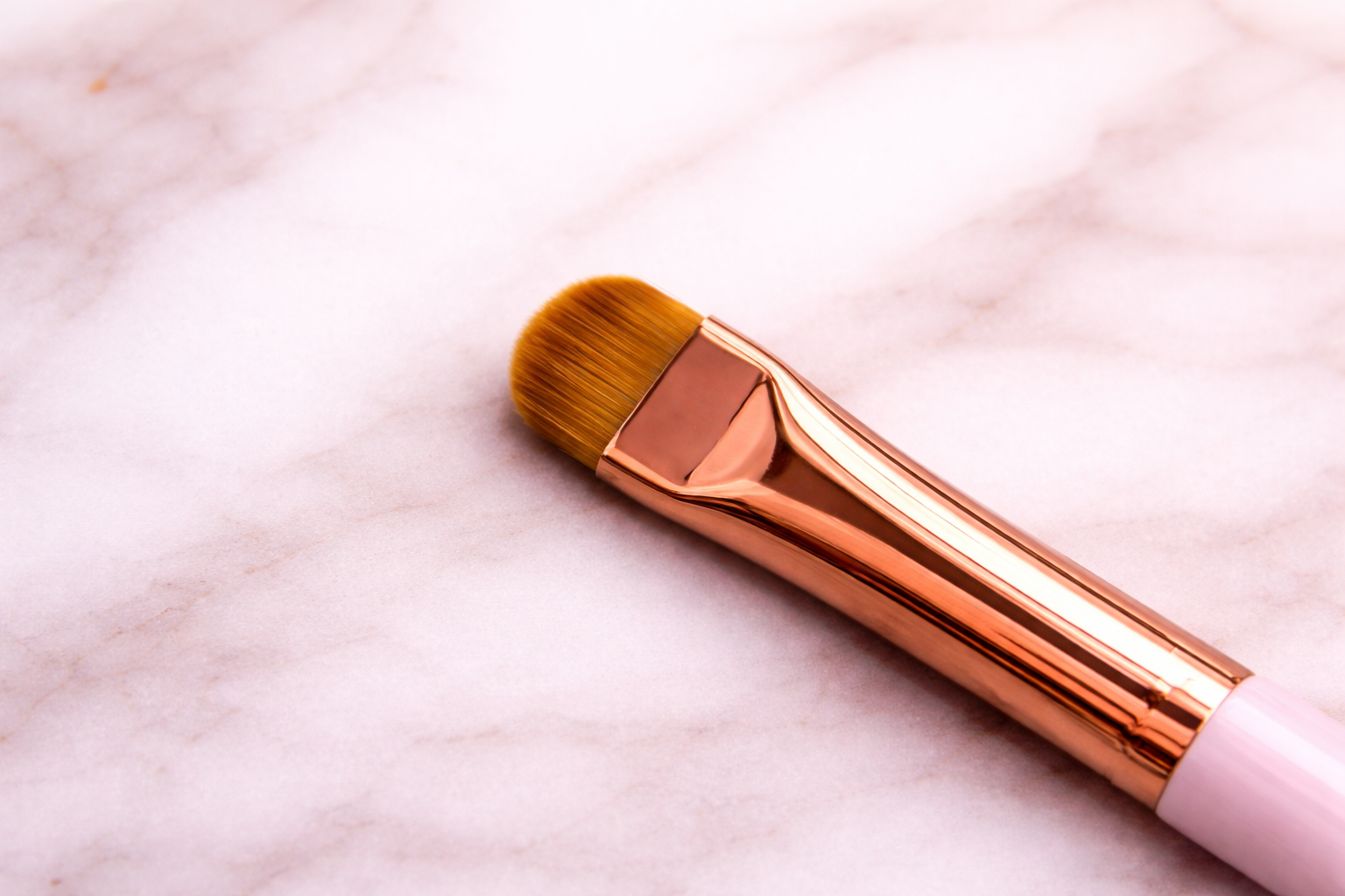 Round Brow Brush